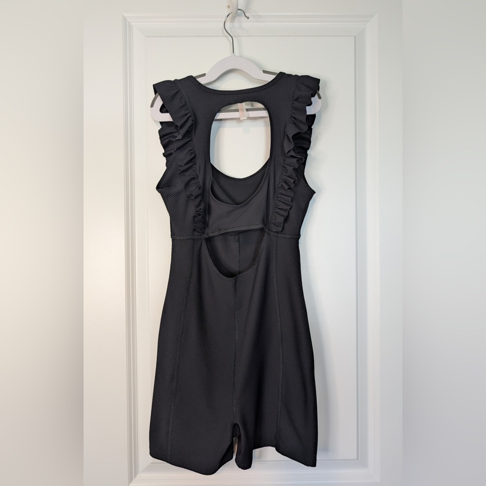 Free People Movement Ruffle Me Up Shortie Black Size XS - Picture 3 of 13